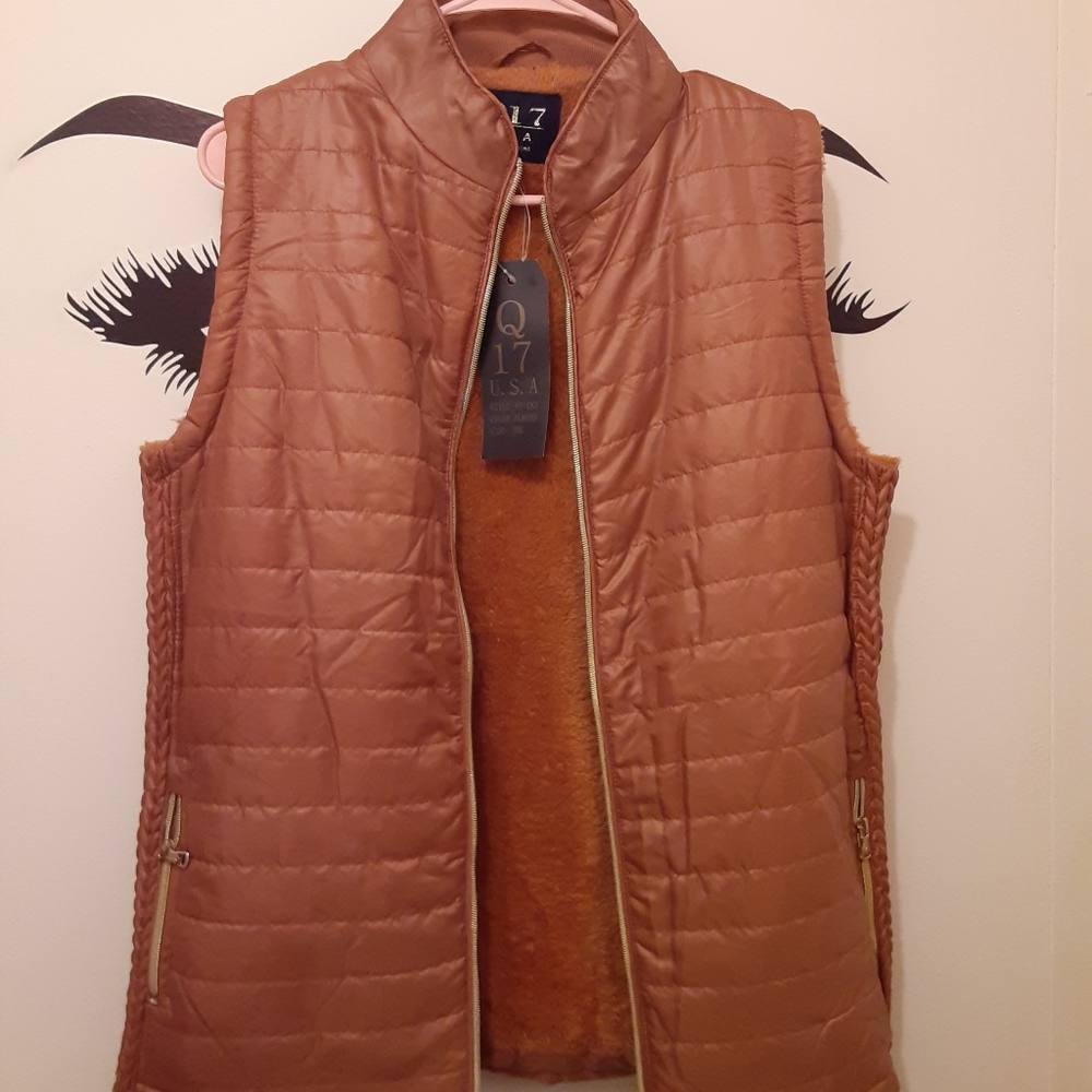 Q17 vest